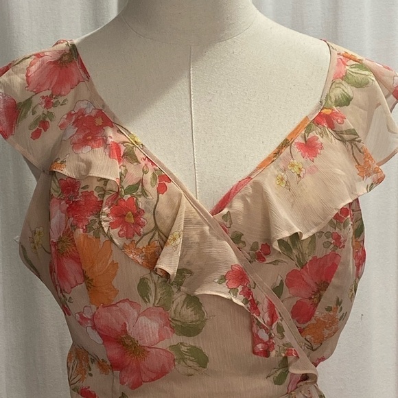 Lulu’s Start of Something New Beige Floral‎ Print Wrap Maxi Dress Sz Lg - Picture 4 of 16